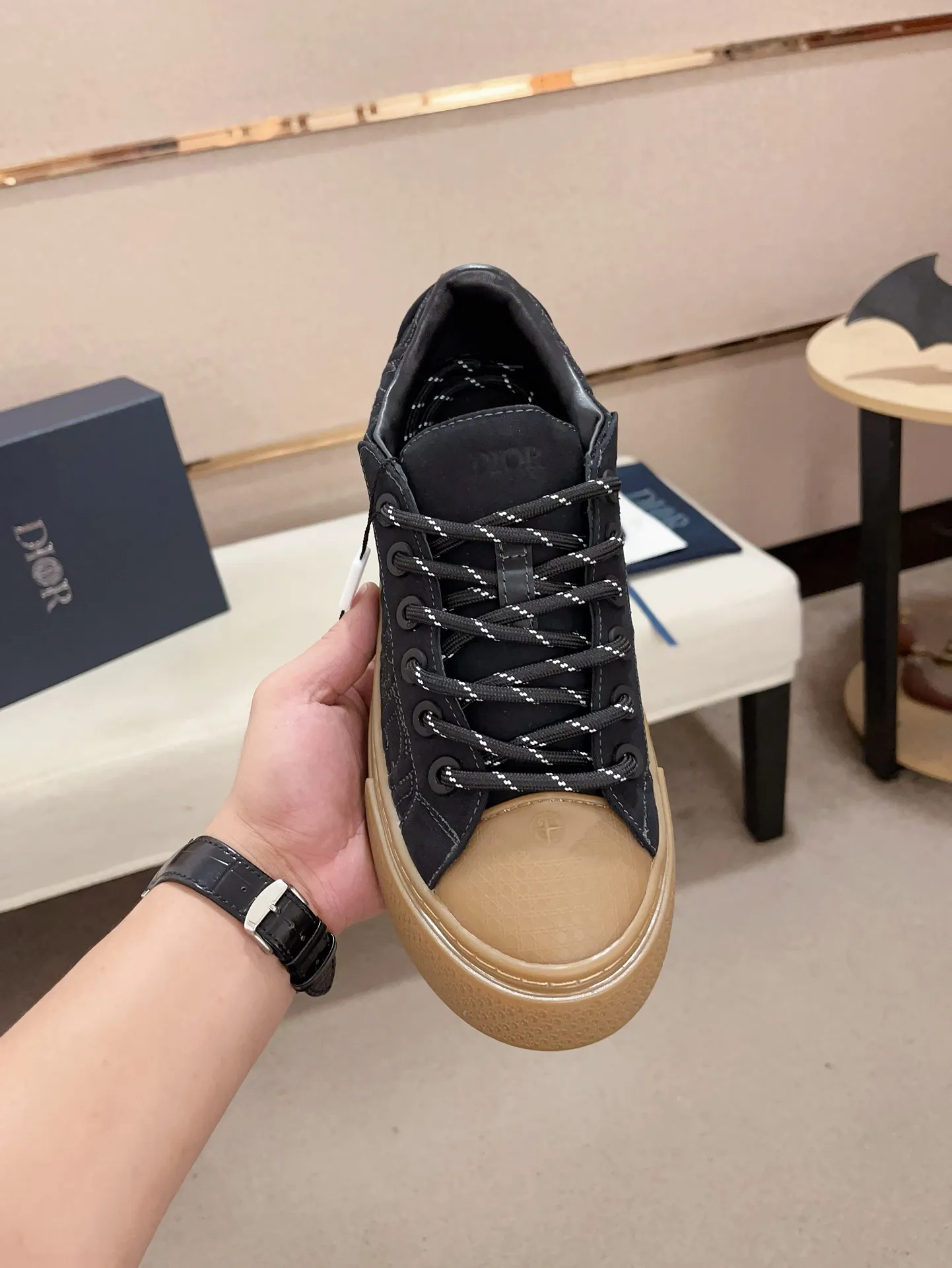 Men's shoes 💰: 680💰 [Dior·Dior] Top 🔍Couple model 💏🔍New casual sports style couple shoes, new four-season design, perfect workmanship, lace-up lazy style to create cabinet quality, upper: imported first-layer cowhide, sheepskin lining is soft and comfortable, ultra-light TPU wear-resistant outsole, simple, versatile fashion men's shoes, excellent color code number 35--44